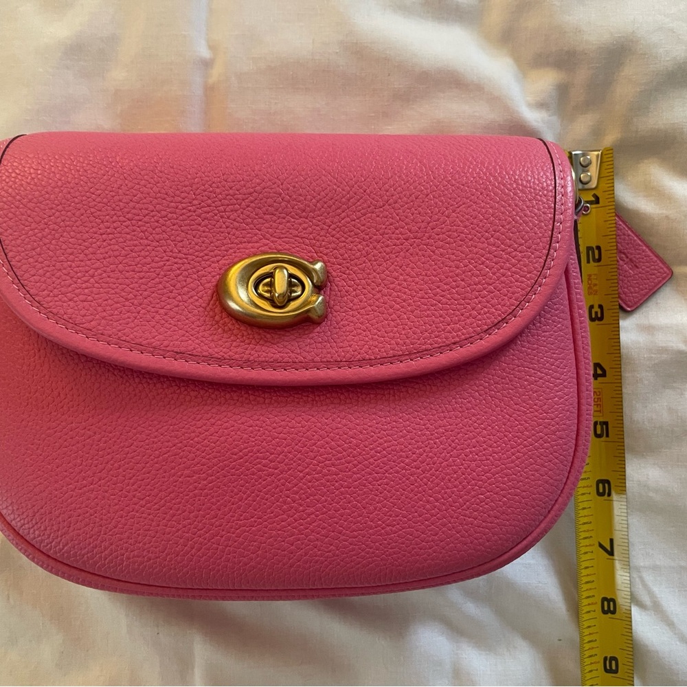 Pink Leather COACH Crossbody Bag NWT in mint condition. - Picture 2 of 14